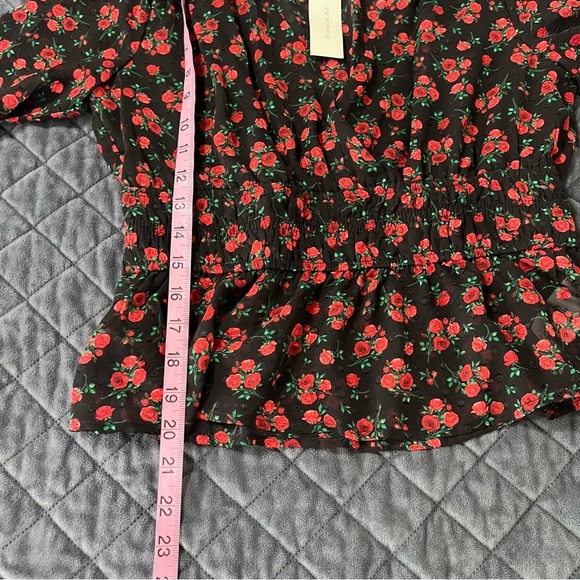 Francesca’s Top Women Medium Blouse Roses Flare Bell Sleeve Floral Sheer O - Picture 6 of 10